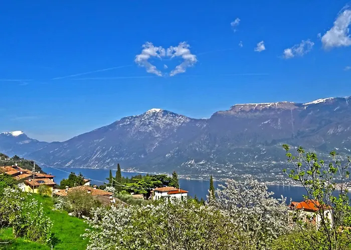 La Quiete 23 View By Gardadomusmea Appartamento